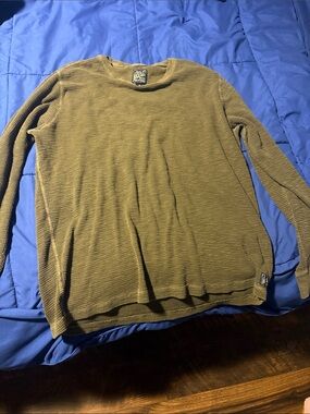 Lucky Brand Olive Green Thermal Long Sleeve shirt